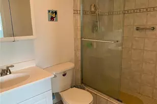 600 Pine Dr, Pompano Beach, FL 33060 - Photo 7