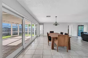 2100 Manatee Dr, Fort Lauderdale, FL 33316 - Photo 15