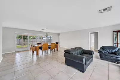 2100 Manatee Drive, Fort Lauderdale, FL 33316 - Photo 9