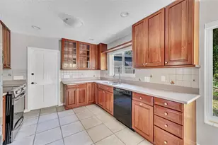 2100 Manatee Dr, Fort Lauderdale, FL 33316 - Photo 17