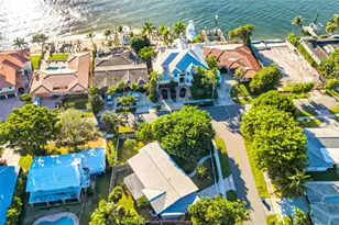 2100 Manatee Dr, Fort Lauderdale, FL 33316 - Photo 5