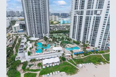 18001 Collins Avenue #2806, North Miami Beach, FL 33160 - Photo 5