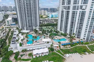 18001 Collins Ave, North Miami Beach, FL 33160 - Photo 5