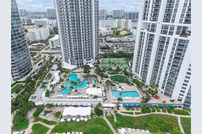 18001 Collins Avenue #2806, North Miami Beach, FL 33160 - Photo 7