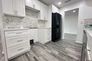 9608 NW 67th St, Tamarac, FL 33321 - Photo 13