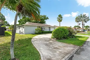 9608 NW 67th St, Tamarac, FL 33321 - Photo 37
