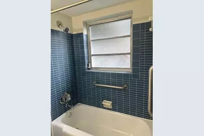 3212 NE 7th Place #10, Pompano Beach, FL 33062 - Photo 9