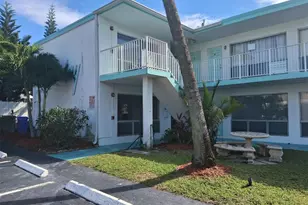 3212 NE 7th Pl, Pompano Beach, FL 33062 - Photo 21