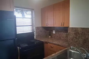 3212 NE 7th Pl, Pompano Beach, FL 33062 - Photo 5