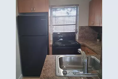 3212 NE 7th Place #10, Pompano Beach, FL 33062 - Photo 15