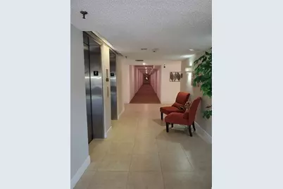 9233 SW 8th Street #220, Boca Raton, FL 33428 - Photo 5