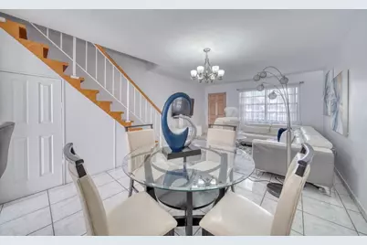 2612 W 54th Place #Unit 204, Hialeah, FL 33016 - Photo 9