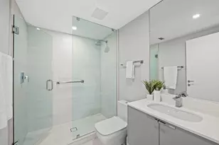 435 Bayshore Dr, Fort Lauderdale, FL 33304 - Photo 23