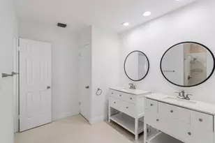 2810 NE 60th St, Fort Lauderdale, FL 33308 - Photo 27