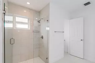 2810 NE 60th St, Fort Lauderdale, FL 33308 - Photo 27