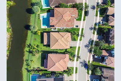 11425 Watercrest Circle, Parkland, FL 33076 - Photo 7