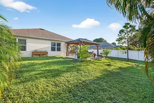 233 Periwinkle Dr, Sebastian, FL 32958 - Photo 23