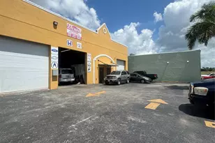 238 NW 9th Ave, Homestead, FL 33030 - Photo 1