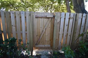 1713 NW 73rd Ave, Plantation, FL 33313 - Photo 23