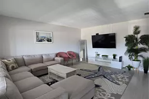 2109 NE 68th St, Fort Lauderdale, FL 33308 - Photo 5