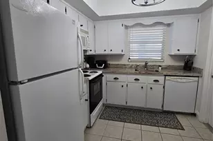 2109 NE 68th St, Fort Lauderdale, FL 33308 - Photo 11