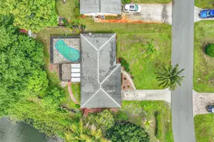 706 SE Alamanda Way, Stuart, FL 34996 - Photo 1