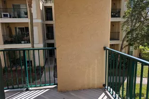 977 Riverside Dr, Coral Springs, FL 33071 - Photo 9