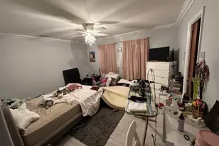 418 Alamanda Dr, Hallandale Beach, FL 33009 - Photo 11