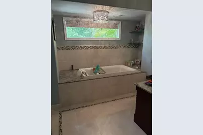 418 Alamanda Drive, Hallandale Beach, FL 33009 - Photo 15