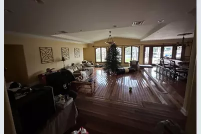 418 Alamanda Drive, Hallandale Beach, FL 33009 - Photo 7