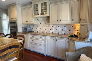 418 Alamanda Dr, Hallandale Beach, FL 33009 - Photo 5