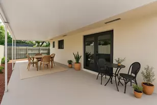 617 NE 38th St, Oakland Park, FL 33334 - Photo 33