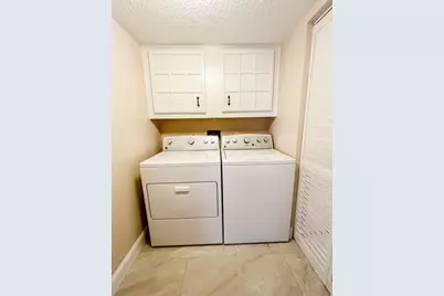 10740 S Golfview Drive, Hollywood, FL 33026 - Photo 15