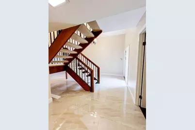 10740 S Golfview Drive, Hollywood, FL 33026 - Photo 7