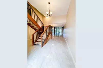 10740 S Golfview Drive, Hollywood, FL 33026 - Photo 9