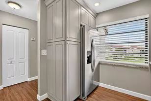 21219 Lago Cir, Boca Raton, FL 33433 - Photo 5