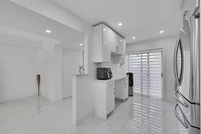 9962 Royal Palm Boulevard #9962, Coral Springs, FL 33065 - Photo 5