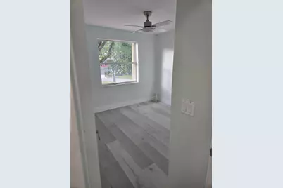 580 NW 87 Way, Coral Springs, FL 33071 - Photo 9