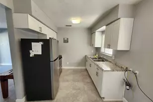 942 NW 12th St, Fort Lauderdale, FL 33311 - Photo 9