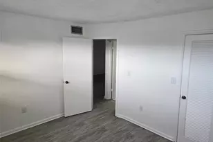 8225 Sunrise Lakes Blvd, Sunrise, FL 33322 - Photo 5