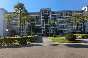 3150 N Palm Aire Dr, Pompano Beach, FL 33069 - Photo 17