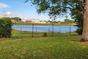 21 Country Lake Cir, Boynton Beach, FL 33436 - Photo 27