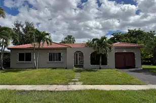 8212 NW 74th Terrace, Tamarac, FL 33321 - Photo 1