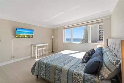 3000 Holiday Drive #1002, Fort Lauderdale, FL 33316 - Photo 19