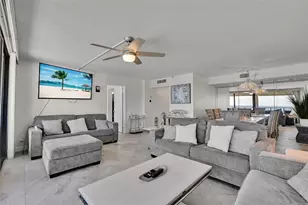 851 N Surf Rd, Hollywood, FL 33019 - Photo 23