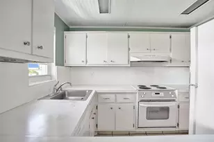 2500 NE 48th Ln, Fort Lauderdale, FL 33308 - Photo 5