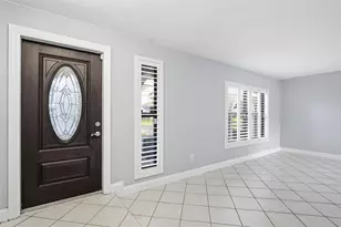 2702 NW 98th Way, Coral Springs, FL 33065 - Photo 3