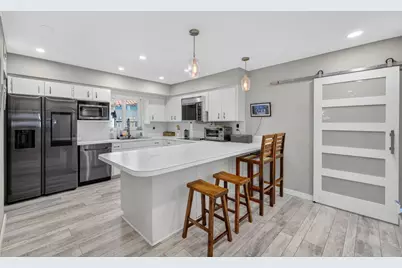 1570 NE 30th Place, Fort Lauderdale, FL 33334 - Photo 11