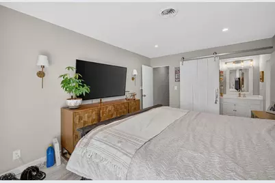 1570 NE 30th Place, Oakland Park, FL 33334 - Photo 29