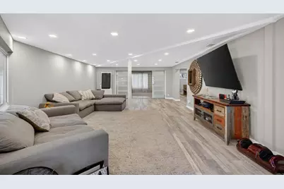 1570 NE 30th Place, Fort Lauderdale, FL 33334 - Photo 25